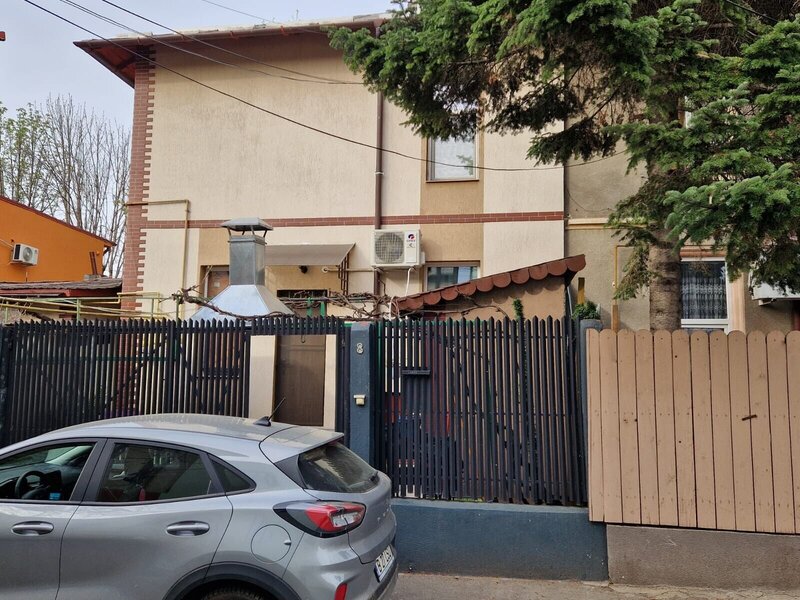 Casa la curte zona Regie, Belvedere, Grozavesti, Orhideea